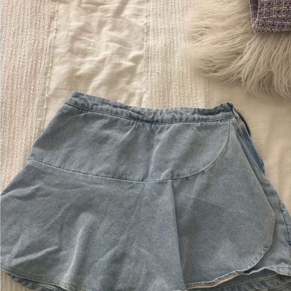 Vestique Light Blue Denim Apparel